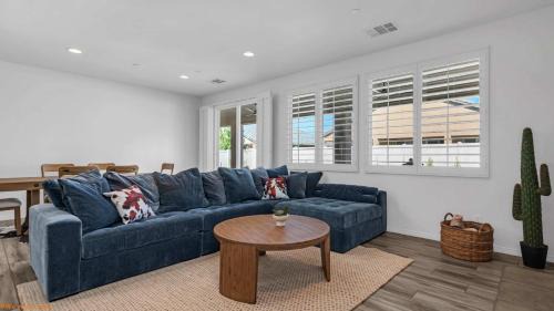 Indio House | Navigate Stays Best Backyard in Indio Pool and Bar