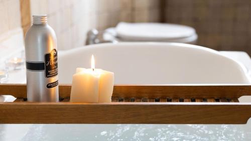 Stadera Apartment | Elegant NavigliIEO Apartment with Hot Tub & Breakfast