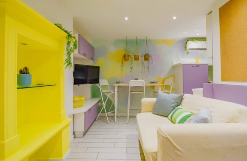 Navigli Apartment | [Navigli-M2] Cosy Apartment With Work Space