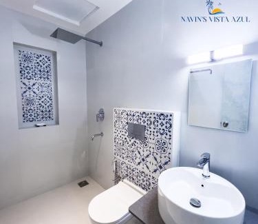Calata House | Discover Navin’s Vista Azul - Goa with Pool & Breakfast