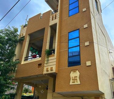Ujjain Apartment | Navkar Homestay - Ground Floor 2BHK near Mahakal