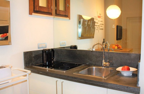 Rione V Ponte Apartment | Discover Navona Secret Suite with Spa and Breakfast Options