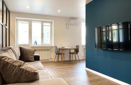 Sukhinovka Apartment | Pet-Friendly Navy City Center Apartment with High Guest Rating