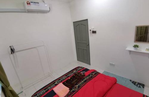 Kampong Raja House | Discover Nawra Homestay Besut - Family Friendly & Free Wifi