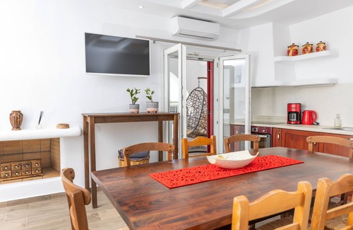 Plaka Villa | Elegant Naxos Villa with Pool and Oceanfront Views