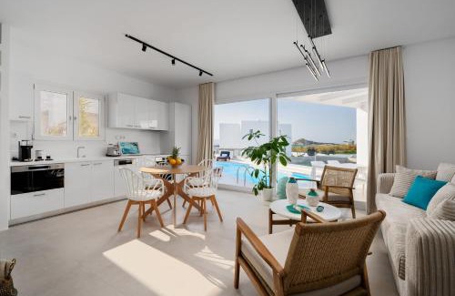 Kastraki Villa | Discover Naxos Superior Villas with Pool & Ocean View