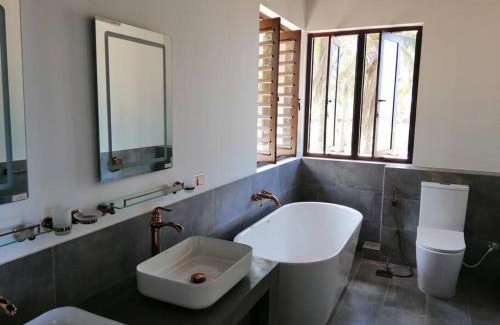 Mundalama Villa | Experience Nayan's Paradise Beach Villa with Ocean Views