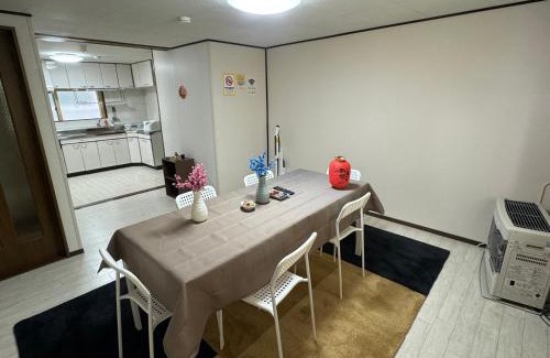 Nayoro Apartment | Family-Friendly 名寄ベース with Hot Tub & Great Reviews