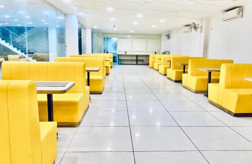 Varanasi Hotel | Nayra TJ Regency
