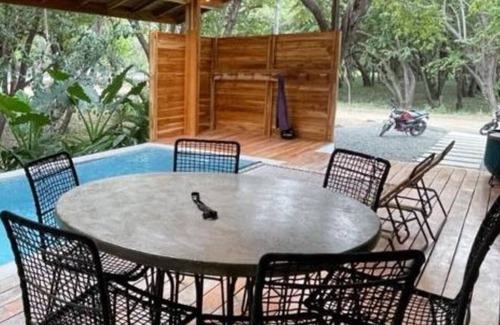 Playa Colorado House | Charming Beach House on Golf Course - Family & Pet Friendly