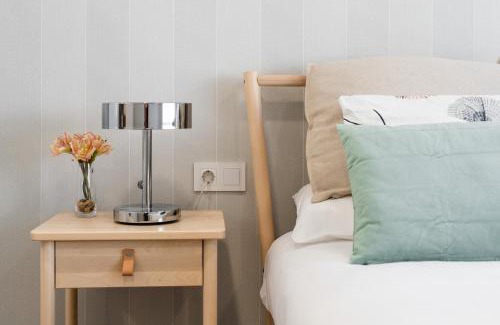 Santiago de Compostela Apartment | Budget-Friendly NC Apartment for Families with High Ratings