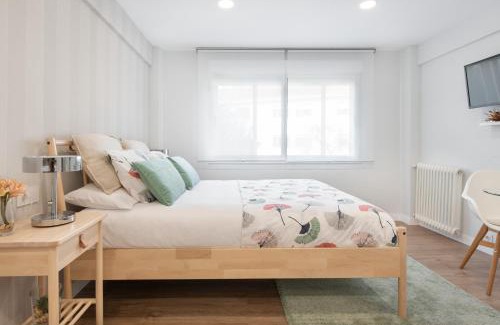 Santiago de Compostela Apartment | Budget-Friendly NC Apartment for Families with High Ratings