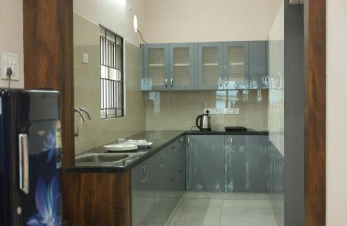 Tiruchanur Apartment | Top-Rated NRI NC Homestays: Family-Friendly Getaway
