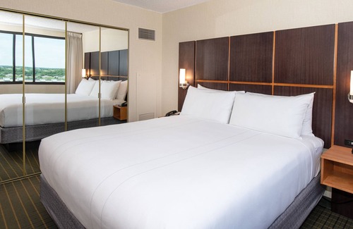 Norman Hotel | Experience NCED Conference Center & Hotel with Pool and Spa