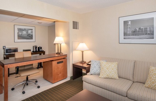 Norman Hotel | Experience NCED Conference Center & Hotel with Pool and Spa