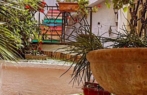 Olbia City Centre House | Budget-Friendly Ncivico19 LT with Family Amenities