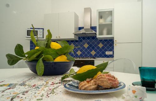 Pontone Apartment | Discover Ncopp' a' Scalinatella: Rated 9.4, Family-Friendly Stay