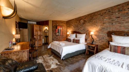 Tierpoort Hotel | Relax at Ndlovu Lodge: Pet-Friendly with Ocean Views