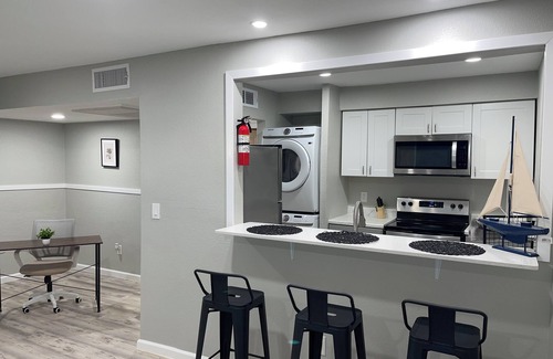 West Arlington Apartment | Near AT&T Stadium and UTA Campus