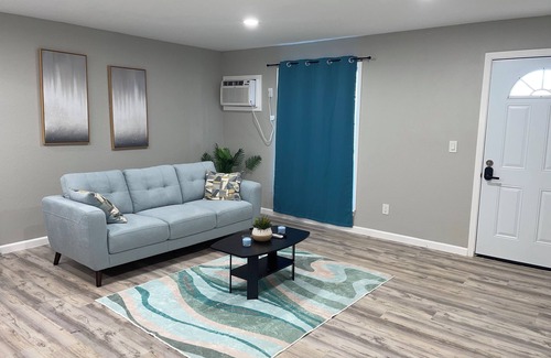 West Arlington Apartment | Near AT&T Stadium and UTA Campus