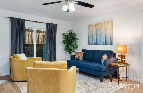 Brentwood Apartment | Near BBQ, Coffee More in Brentwood Pet-Friendly 2BR 1BA Condo By Austin Vacay