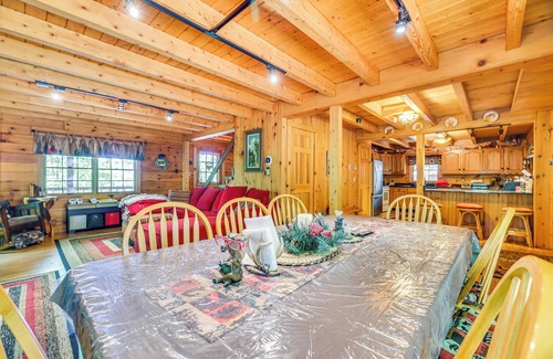 Bushkill Cabin | Cozy Pocono Mountain Cabin Rental Close to Bushkill Falls
