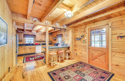 Bushkill Cabin | Cozy Pocono Mountain Cabin Rental Close to Bushkill Falls