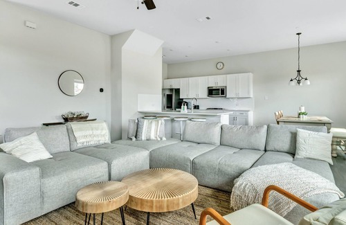 Irving House | Prime Location: Exec Home with Office, Balcony & Pool