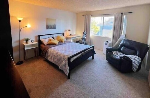 Valle Lindo Condo | Near Disneyland, Near Universities ,Diamond bar Private Room with Full Bathroom
