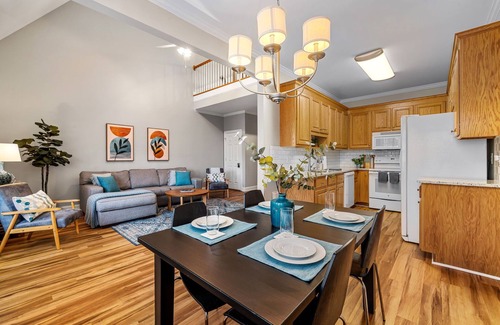 Cary House | Convenient Getaway Near Downtown Cary with Top Amenities