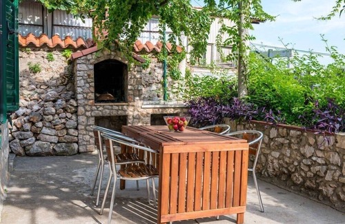 Municipality of Dubrovnik Apartment | Guest Rated 10/10: Stay Near Dubrovnik City Walls