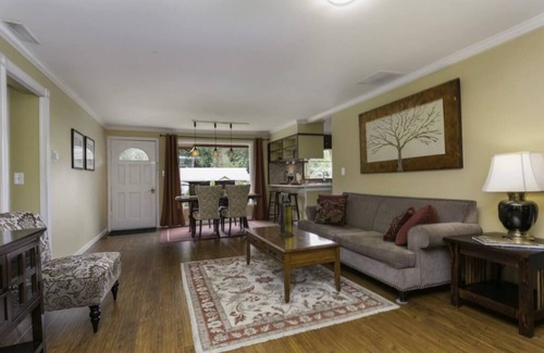 Bellingham House | Explore Fairhaven: Ideal Family Retreat Near Trails & Lake