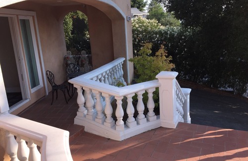 East Foothills Apartment | Pet-Friendly Guest Suite Steps from Alum Rock Hike Trails