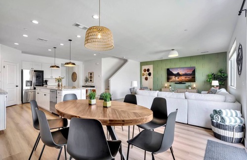 Coachella House | Ideal Getaway Near Festival Grounds and Golf Courses