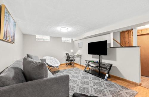 Dearborn House | Near Greenfield Village-Downtown Dearborn-Oakwood