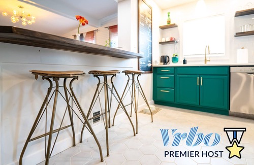 Lexington House | Pet-Friendly Yalla House: Your Horse & Bourbon Retreat