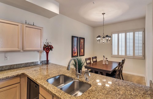 McCormick Ranch Condo | Discover Comfort Near Lake Marguerite: Walk to It All!