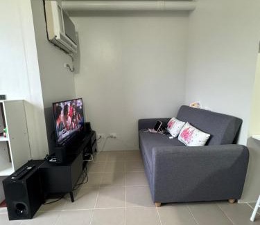 Basak Apartment | Convenient Stay Near Mactan Airport & Indiana Aerospace