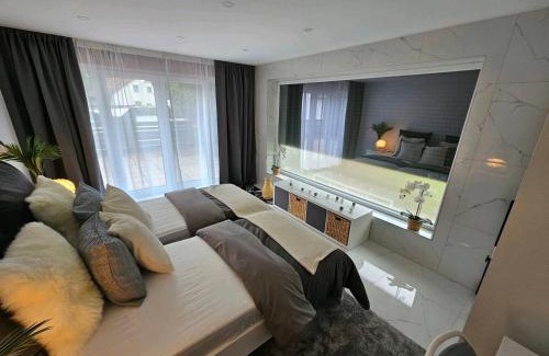 Sudstadt Apartment | Convenient Hotel Near Messe & Playmobil Funpark, 9/10 Rating