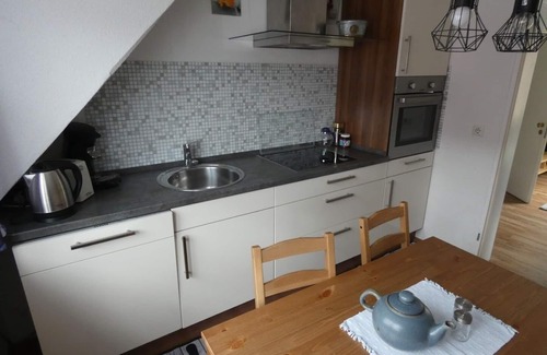 Moosburg Apartment | Bright and Central Hotel Near Munich with Family-Friendly Amenities