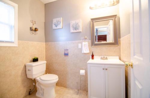 North Bergen Apartment | Near NYC Spacious 4 bedroom 2 and a half bath