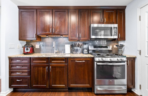 Wasco House | Guest Rated: 10/10 Near O’Hare with Game Room & Fire Pit