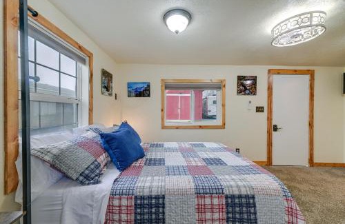 Murphy Apartment | Near Rivers and Trails Cabin in Rural Grants Pass
