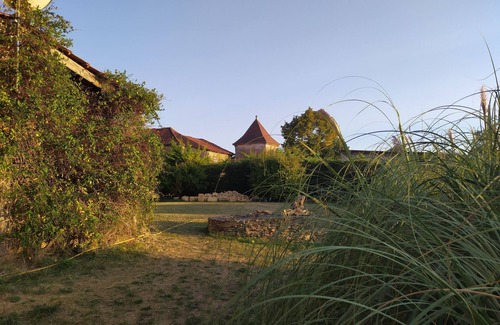 Saint-Cybranet House | Relaxing Retreat Near Sarlat with Pool and Castle Views