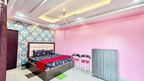 Puri Hotel | Near sea beach HOTEL R H S ! PURI Fully Air Conditioned Spacious Rooms with wifi And Parking, BEST BUDGET HOTEL IN PURI
