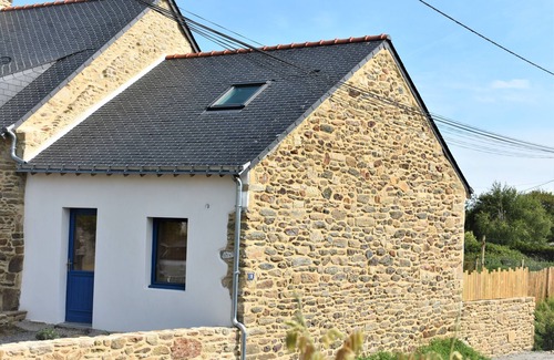 Sarzeau House | Oceanfront Fisherman's House in Sarzeau, Gulf of Morbihan
