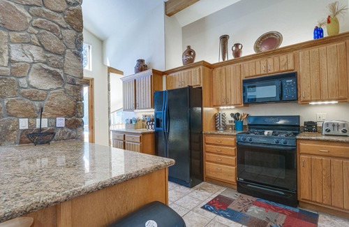 Warrior's Mark West House | Inviting Breck Escape with Hot Tub & Ski Access Awaits!