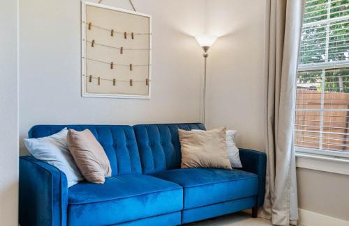 Knollwood On The Colorado River House | Near SoCo w Outdoor Escape