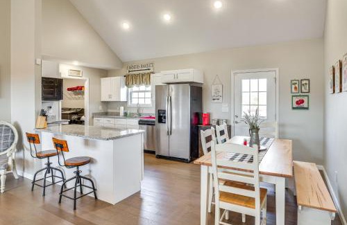 Sparta House | Idyllic Sparta Getaway with Spa and Hiking Adventures