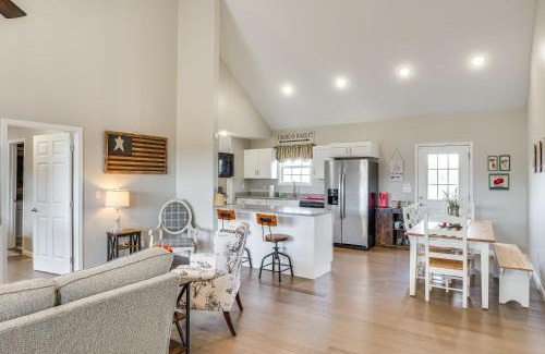 Sparta House | Idyllic Sparta Getaway with Spa and Hiking Adventures